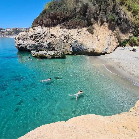 La Ferreteria Apartment Nerja